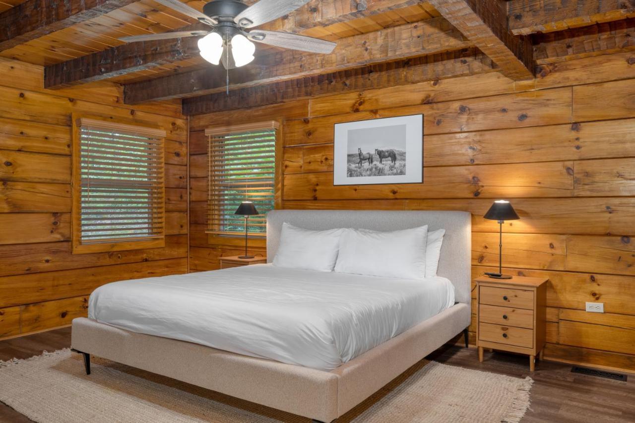 The Dudley Cabins By Avantstay Sevierville Dış mekan fotoğraf