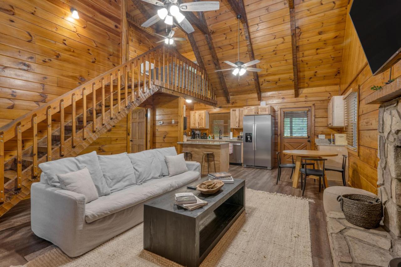 The Dudley Cabins By Avantstay Sevierville Dış mekan fotoğraf