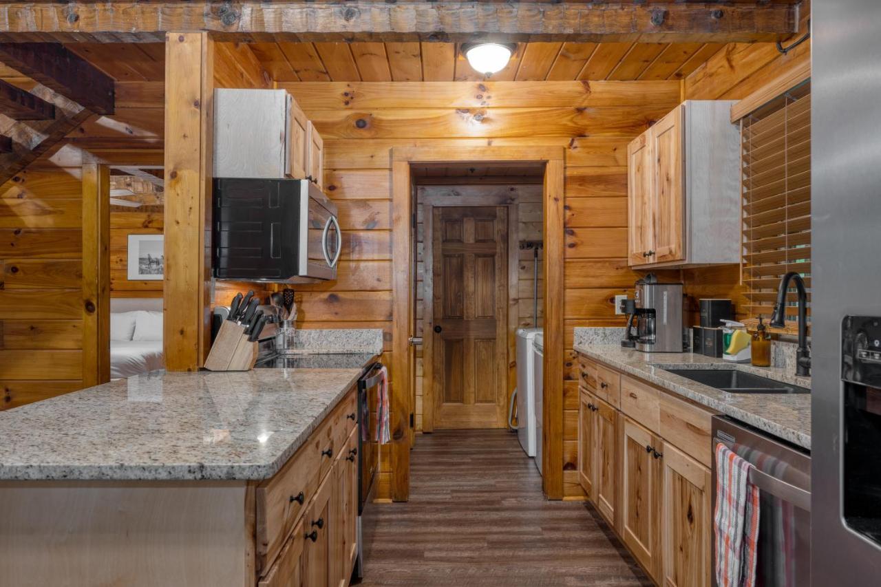 The Dudley Cabins By Avantstay Sevierville Dış mekan fotoğraf